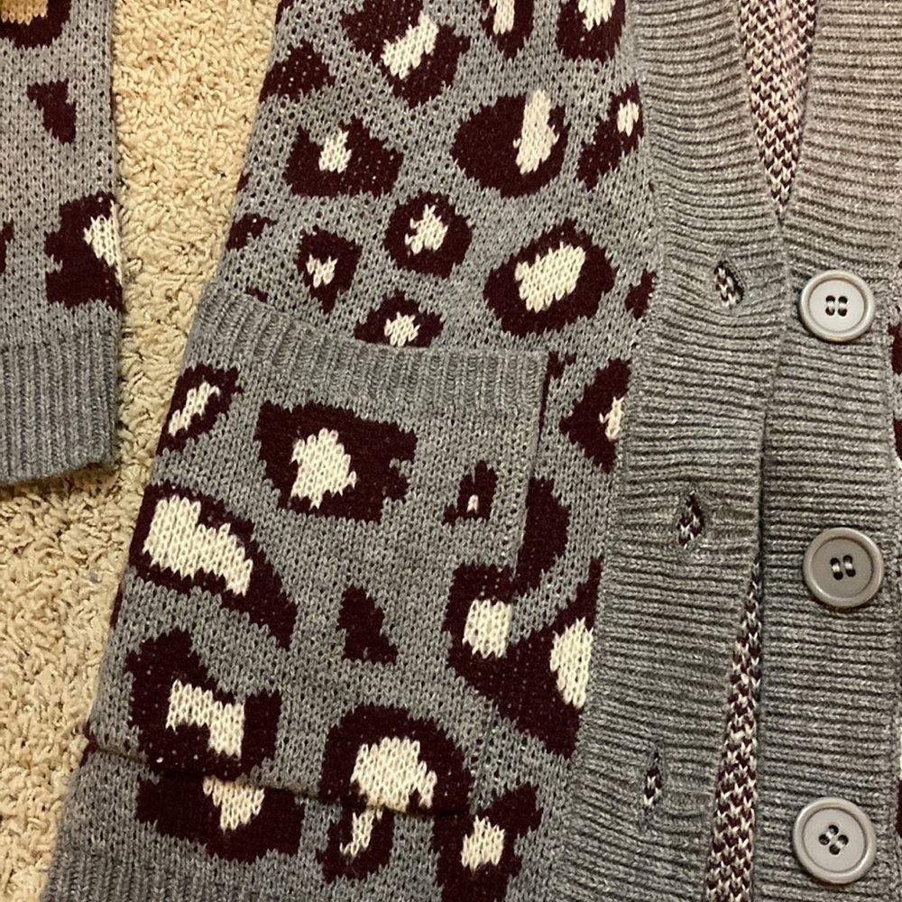 Hem & thread Animal print cardigan - Picture 2 of 3
